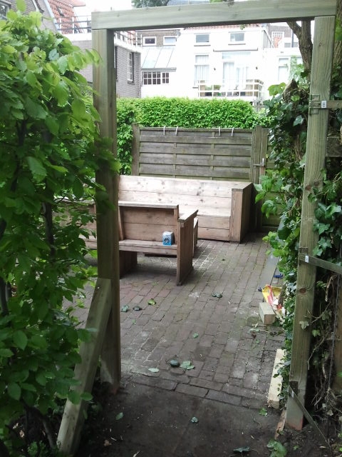 Bouw poortdeur met palen in beton, Geuzenstraat Gouda